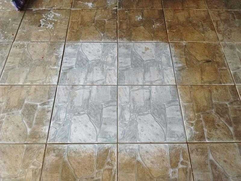 Solução Potente para Limpeza dos Azulejos e Pisos