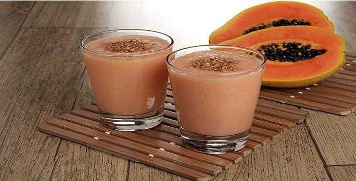Suco de mamão e linhaça para regular o funcionamento do intestino