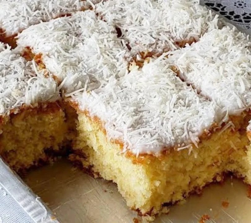 Bolo de coco de liquidificador fácil
