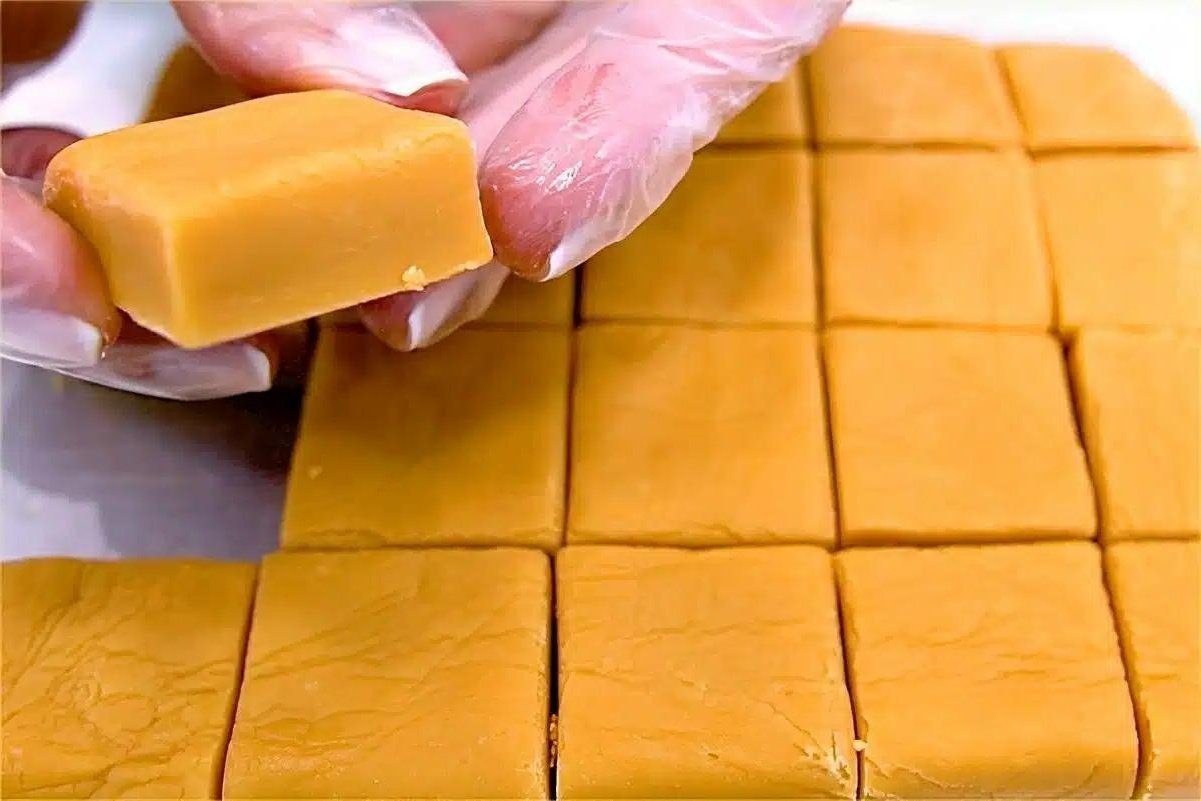 Doce de leite com 3 ingredientes pronto em minutos