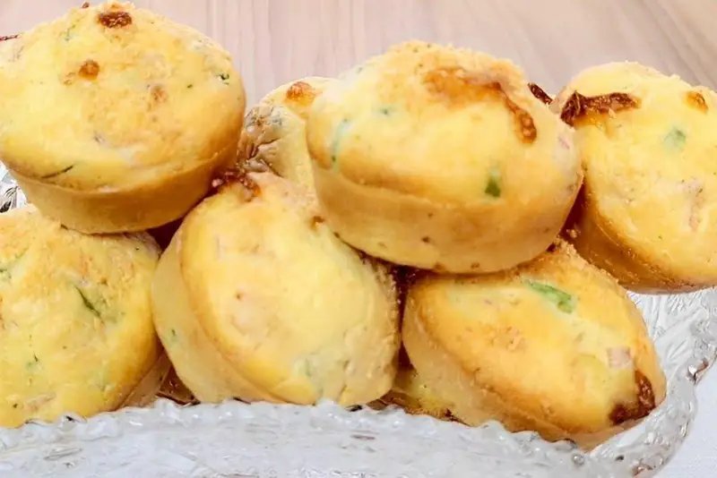 Bolinho salgado recheado