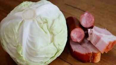Repolho refogado com bacon e calabresa