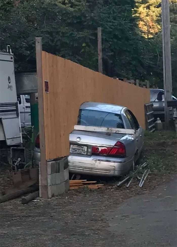 1625548875 379 21 Trabalhos feitos de forma preguicosa que deram muito errado