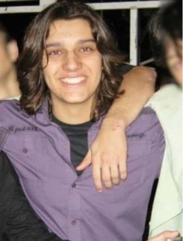 1584336665 300 8 fotos de famosos recuperadas da epoca do orkut o