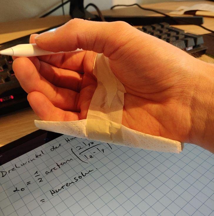 1636426128 883 15 Pessoas que resolveram seus pequenos problemas com um toque