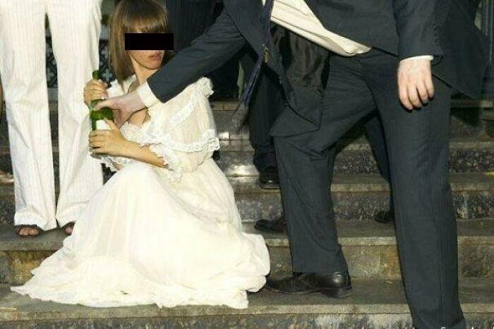 1638299402 63 21 Vezes em que as cerimonias de casamento fugiram do
