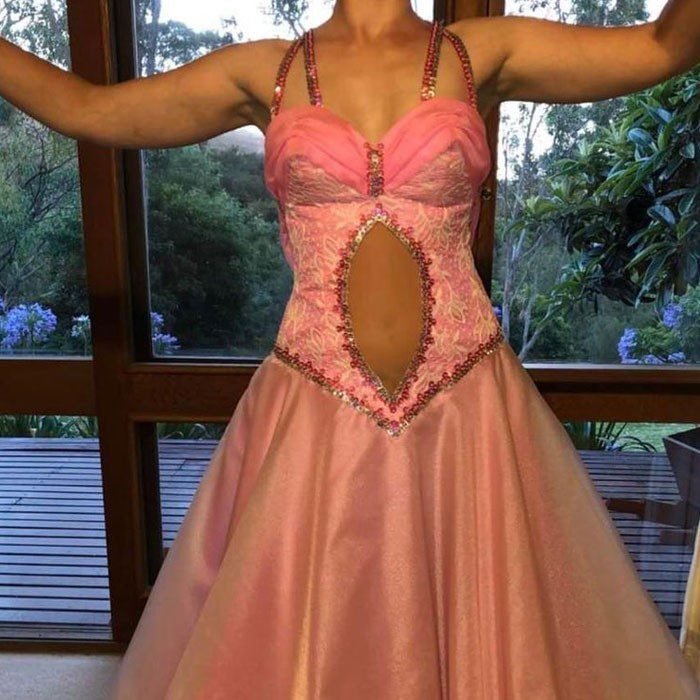 1646880879 436 20 Vestidos de gostos um tanto duvidosos que viraram piada