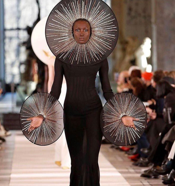 1646880883 317 20 Vestidos de gostos um tanto duvidosos que viraram piada