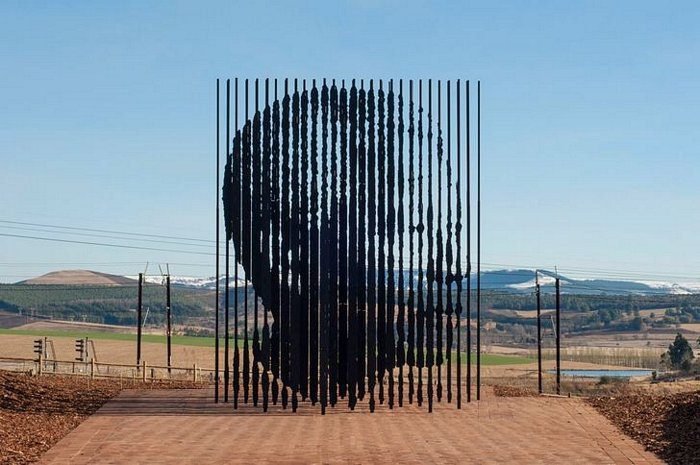 1657055930 236 12 Monumentos ao redor do mundo que fugiram de tudo