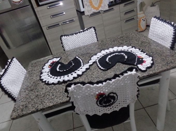 caminho de mesa em crochê caminho de mesa em crochê
