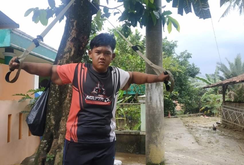 1614045239 929 Menino mais gordo do mundo que pesava 190 quilos passa
