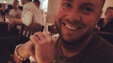 Por que este homem divorciado ainda envia flores para a ex? O motivo vai deixar você impressionado