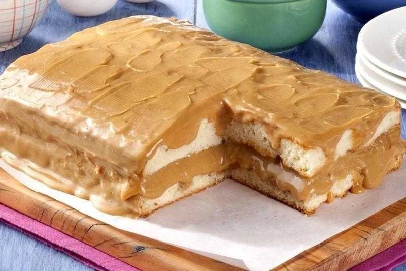 Bolo gelado de doce de leite