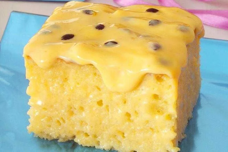 bolo gelado e cremoso de maracuja%E2%80%A6 molhadinho e macio Bolo gelado e cremoso de maracujá