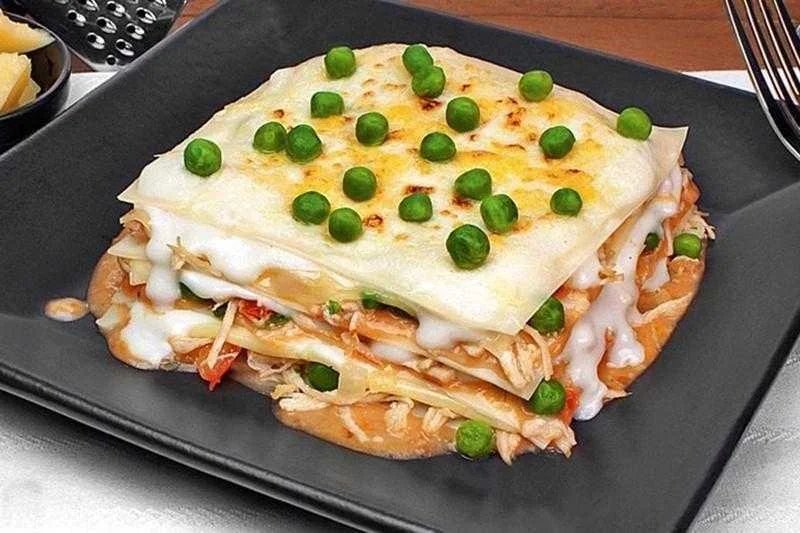 lasanha de frango com dois molhos 2