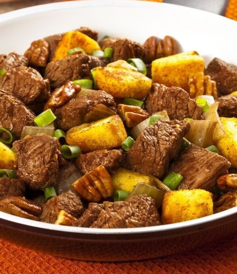 Picadinho de fraldinha com pão torrado 1 Picadinho de fraldinha com pão torrado